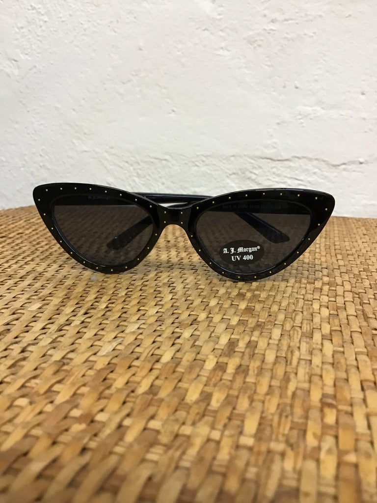 Never Lonely Sunnies