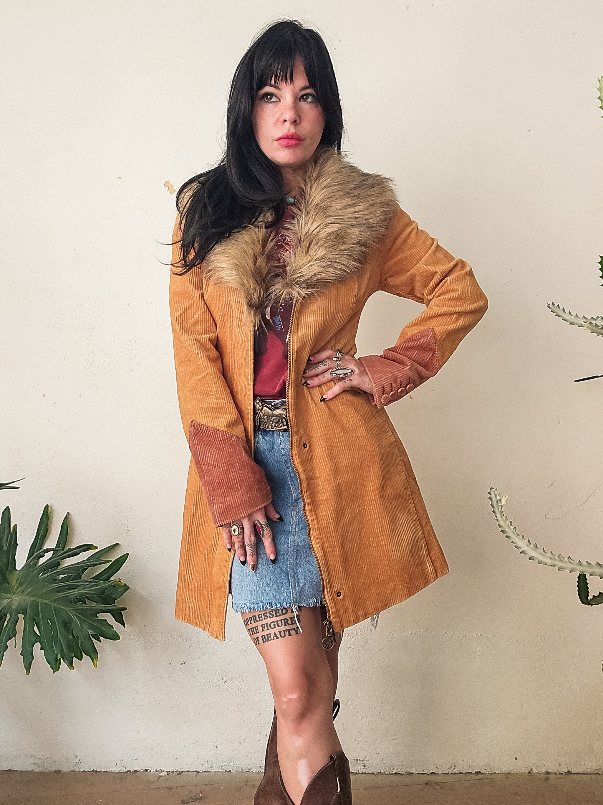 Cinnamon Girl Gold Faux Fur Midi Jacket – Classic Rock Couture