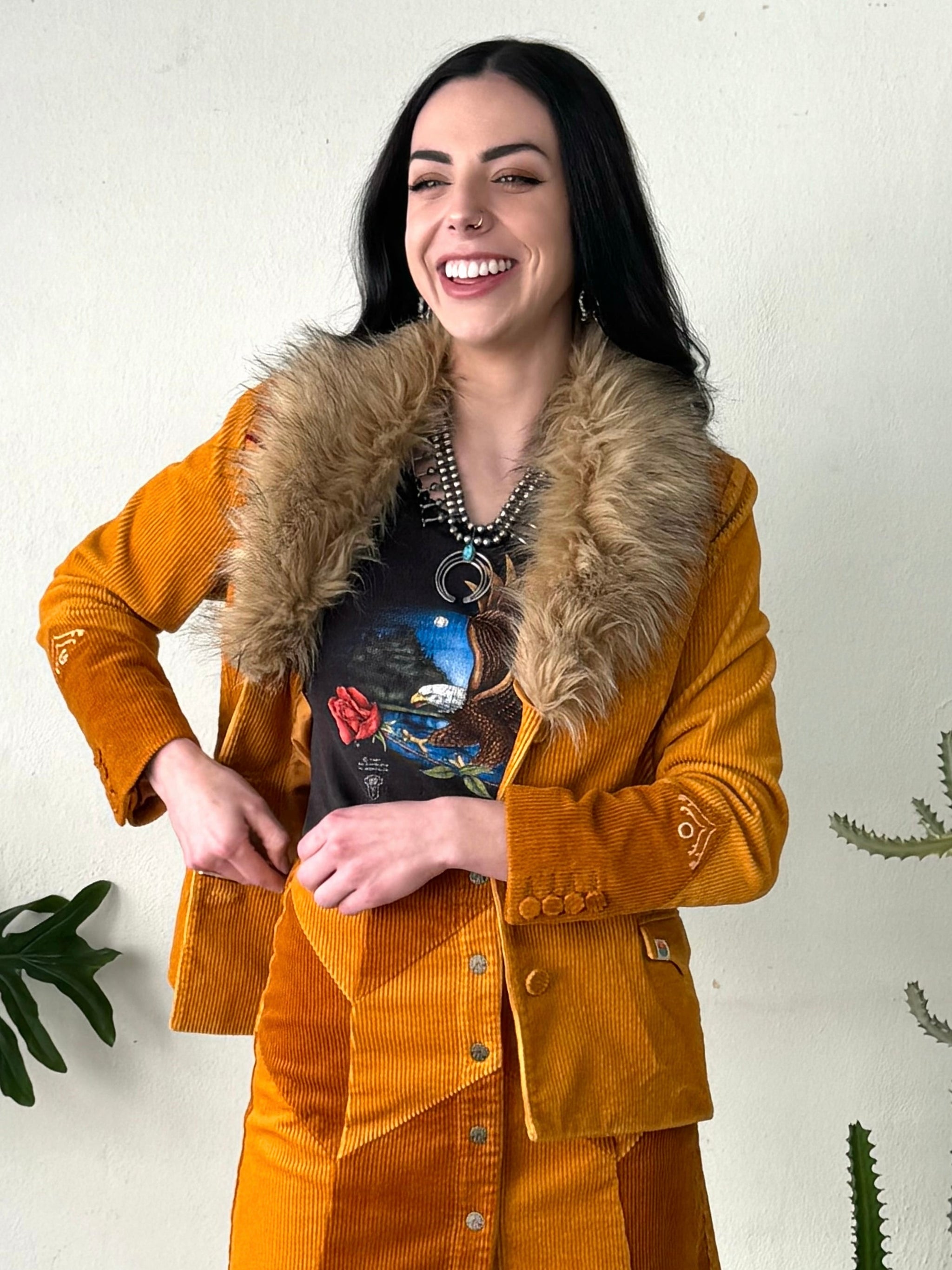 Cinnamon Girl Gold Faux Fur Blazer – Classic Rock Couture