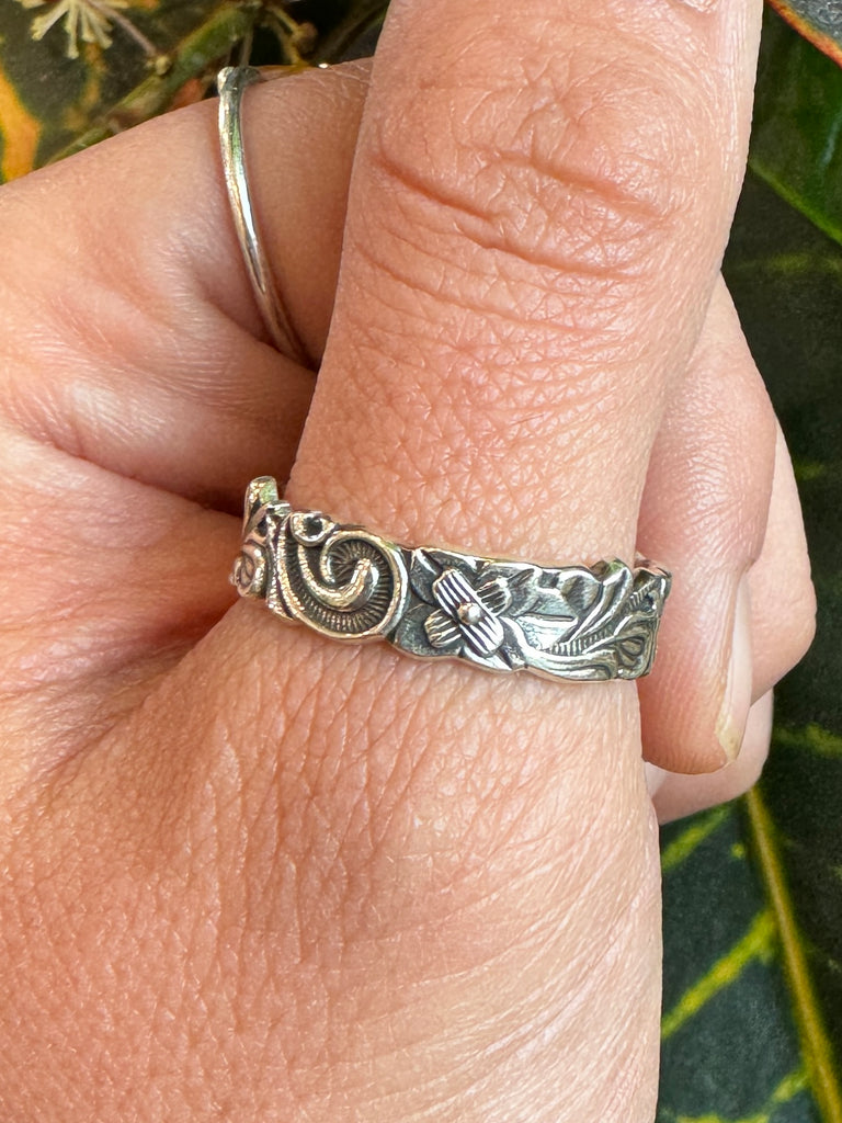 Whimsical Flora Band Ring Size 9