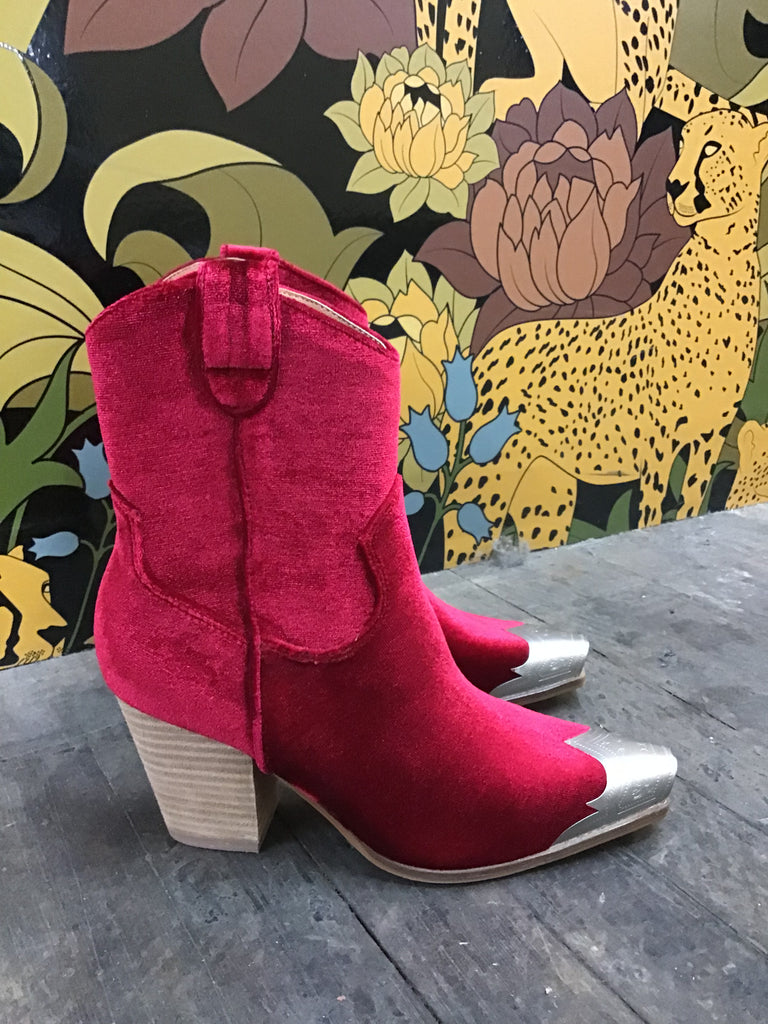 Dakota Silver Toe Red Boots