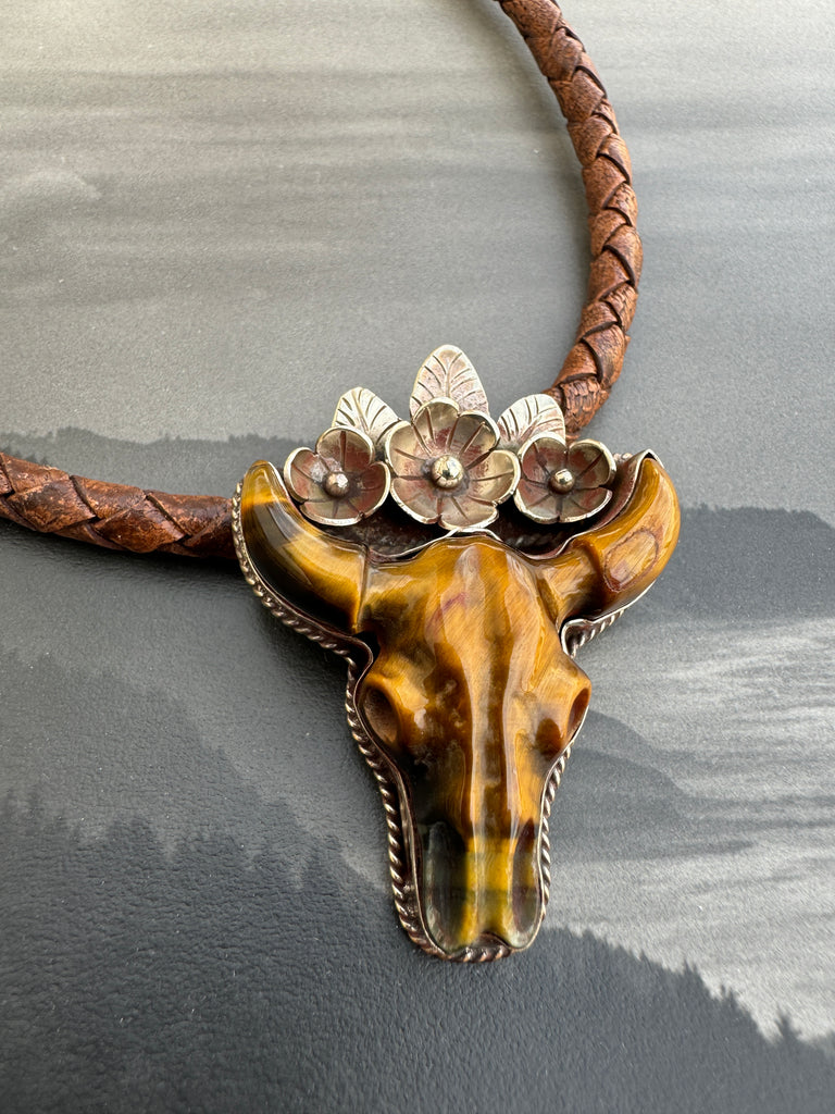 Vintage Tigers Eye Cow Skull choker necklace