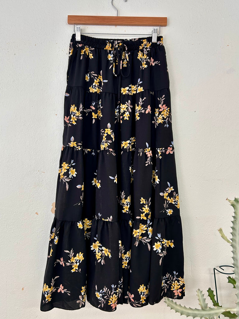 Floral Tiered Maxi Skirt w/ Pockets