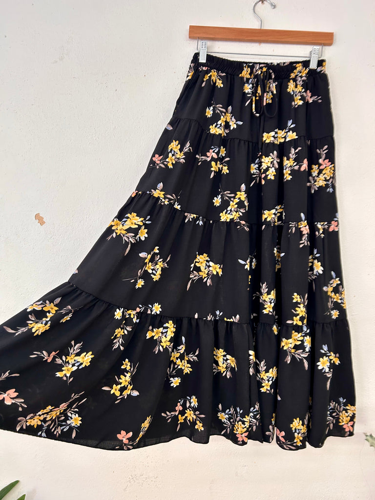 Floral Tiered Maxi Skirt w/ Pockets