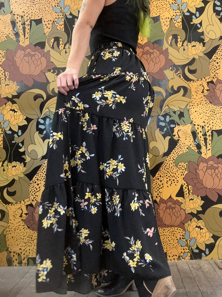 Floral Tiered Maxi Skirt w/ Pockets