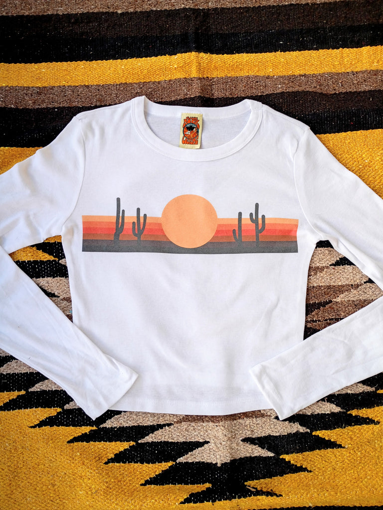 Desert Horizon Center Sun Long Sleeve Crop Top