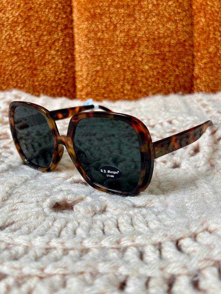 Lady Macbeth Sunnies