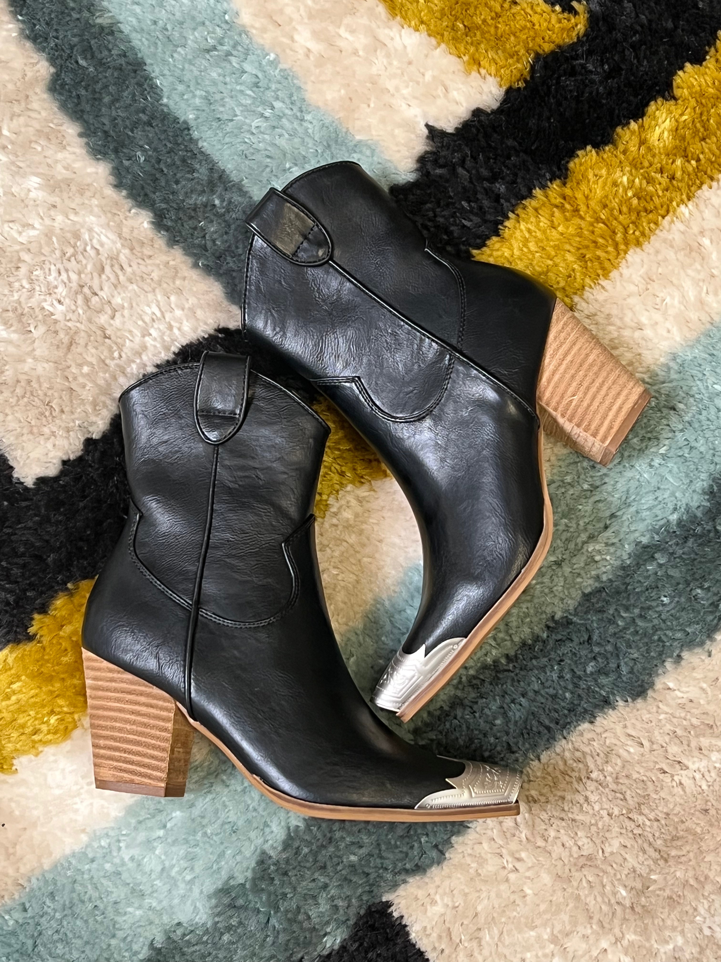 Silver sales tip boots