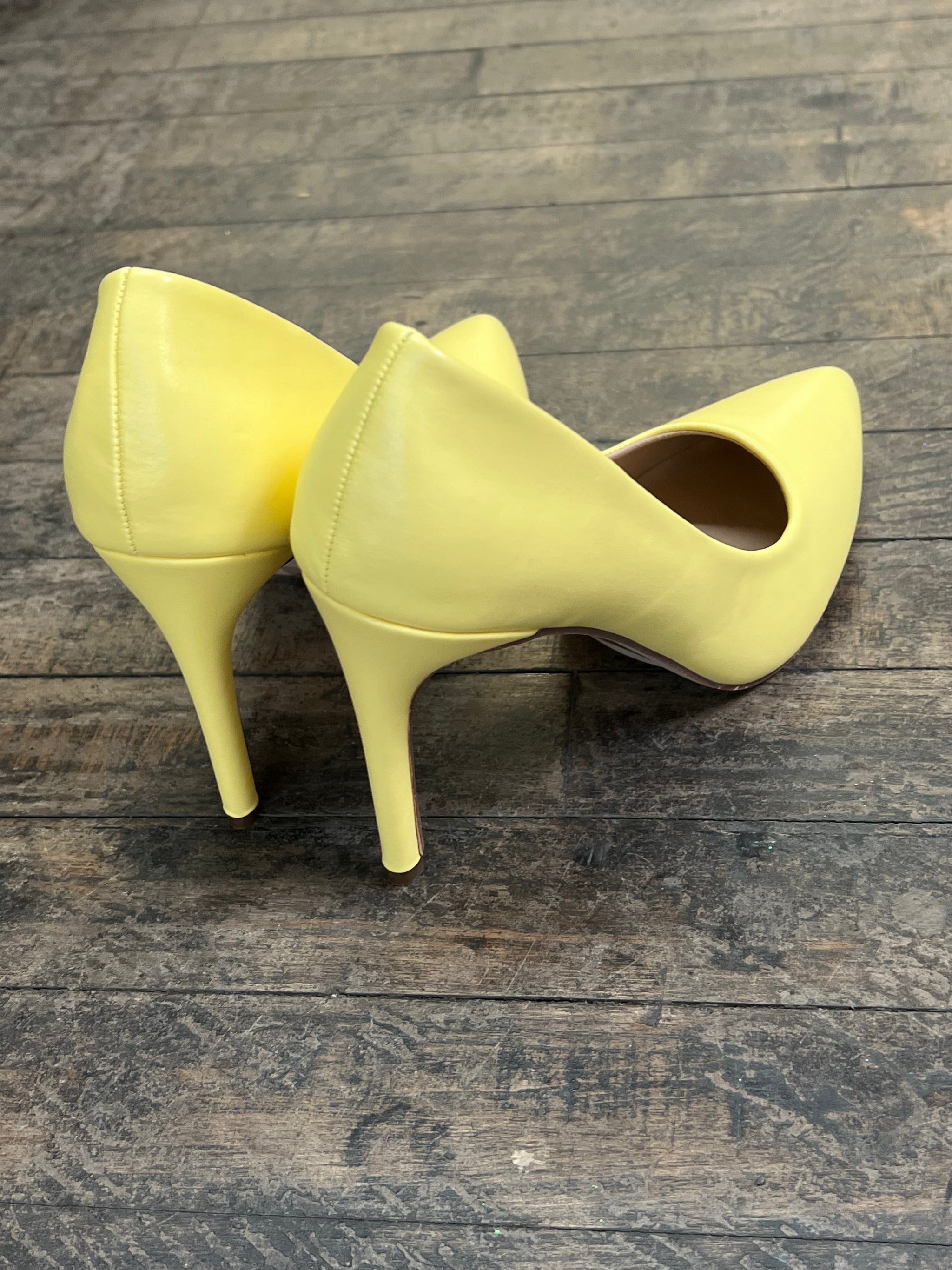 Uptown Girl Yellow Pumps Classic Rock Couture