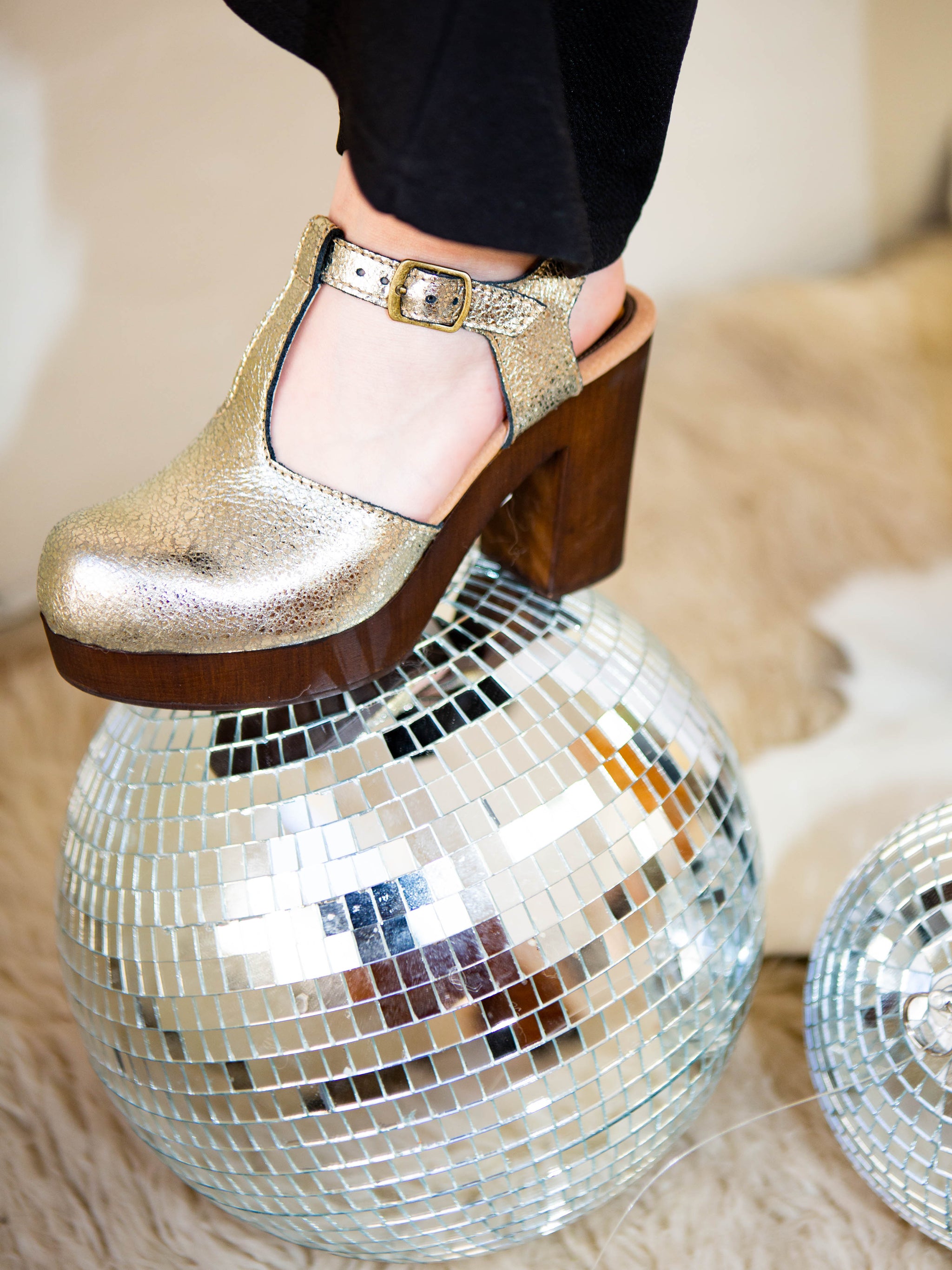 Leather Wooden T Strap Shoes – Classic Rock Couture