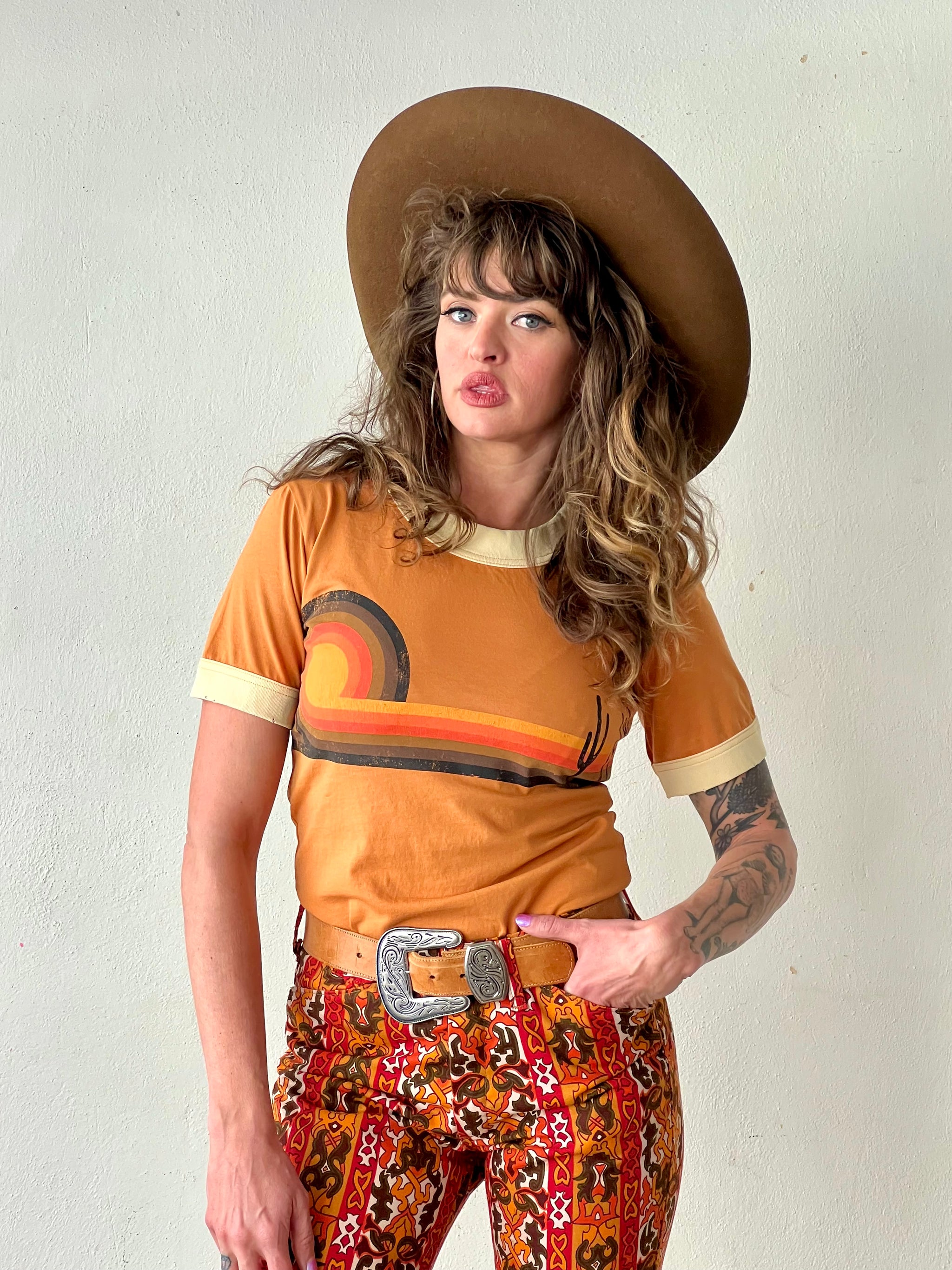 Desert Horizon Ringer Tee – Classic Rock Couture